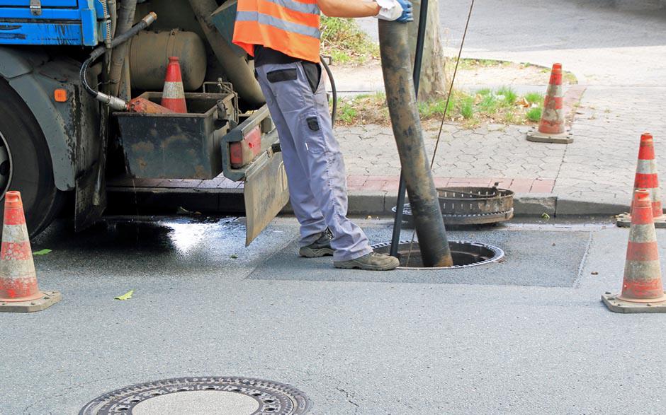 comment déboucher des wc Paris 10